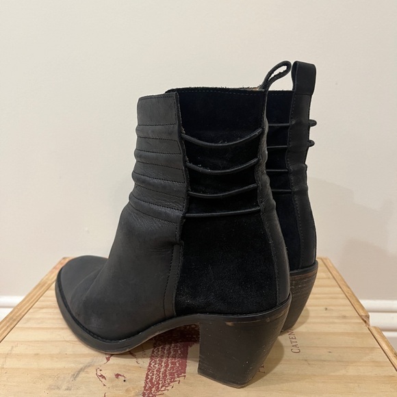 Won Hundred boots - Picture 2 of 4